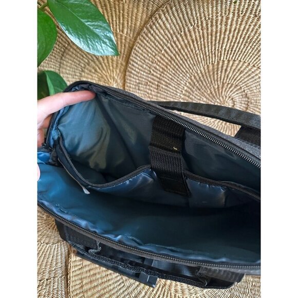 Lenovo 15.6” Laptop Cover carrying bag - Picture 6 of 11